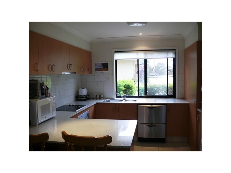 Labrador QLD 4215