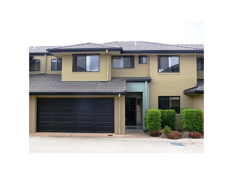 Labrador QLD 4215