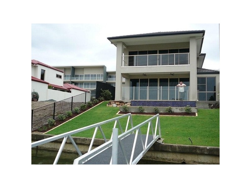 Hope Island QLD 4212