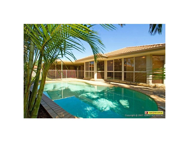 6 Blueash Crescent, Oxenford QLD 4210