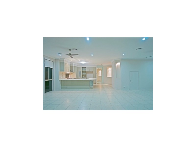 Hope Island QLD 4212