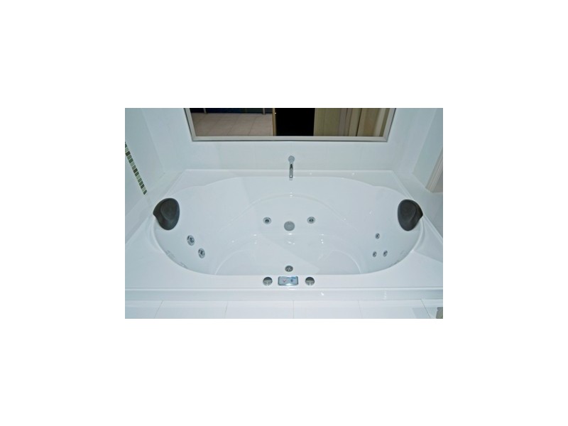 Hope Island QLD 4212