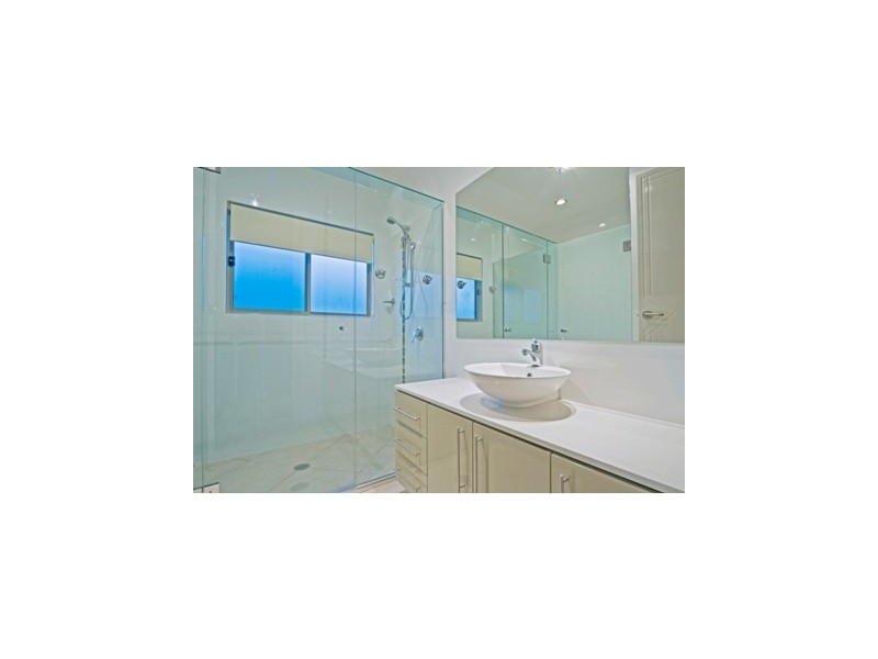 Hope Island QLD 4212