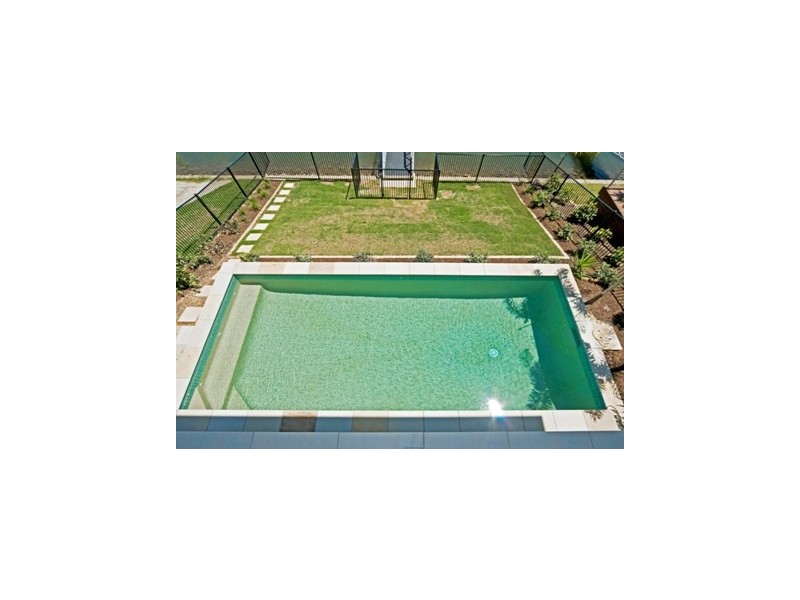 Hope Island QLD 4212