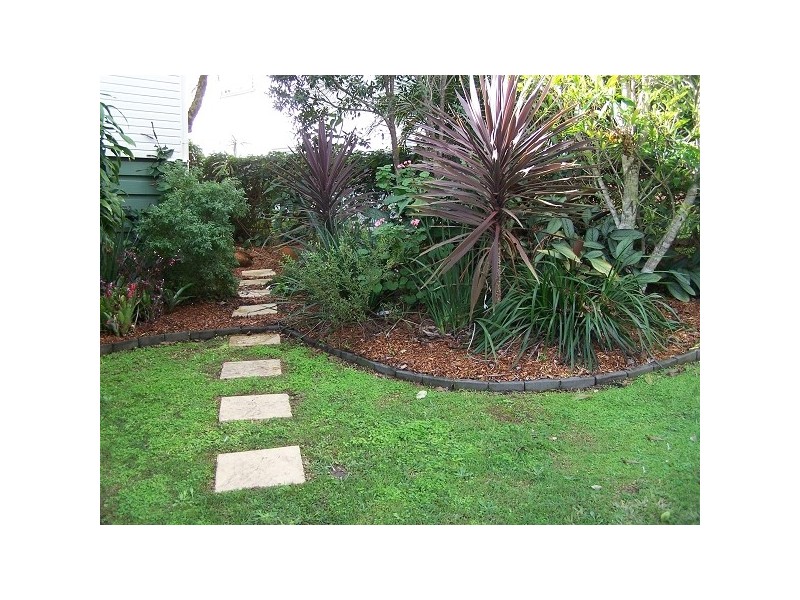 11 Brookside rd, Labrador QLD 4215