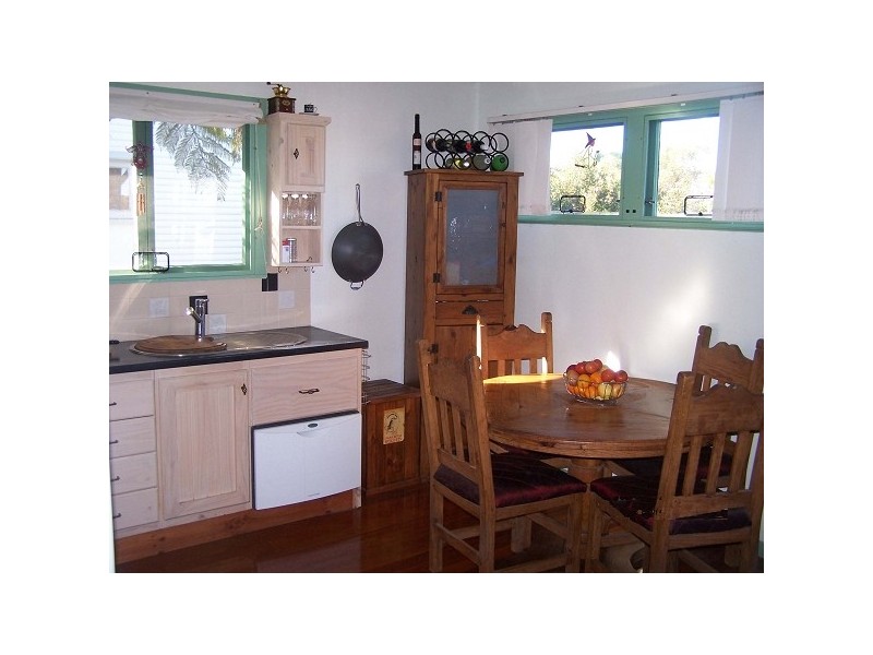 11 Brookside rd, Labrador QLD 4215