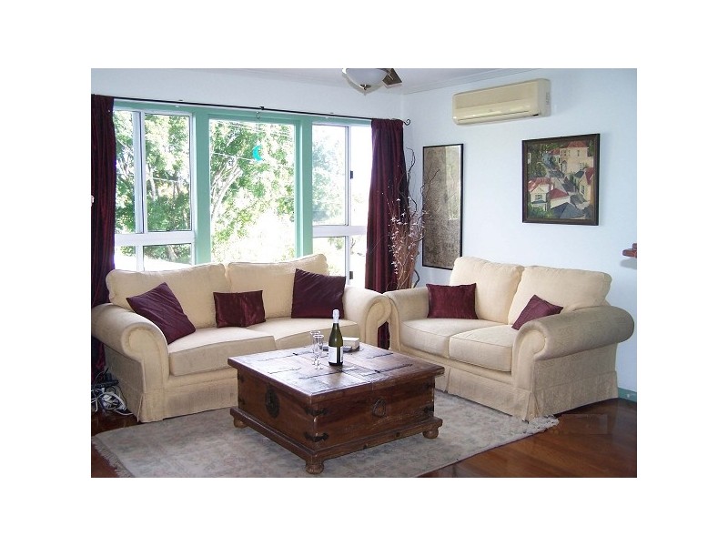 11 Brookside rd, Labrador QLD 4215