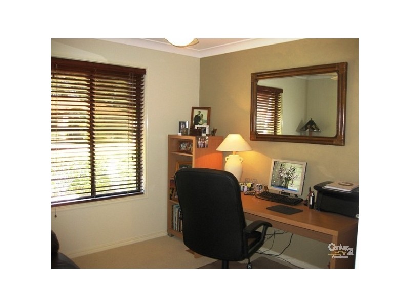 8 Andalusian Dr, Upper Coomera QLD 4209