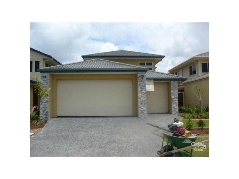 7407 Ellensbrook Drive, Hope Island QLD 4212