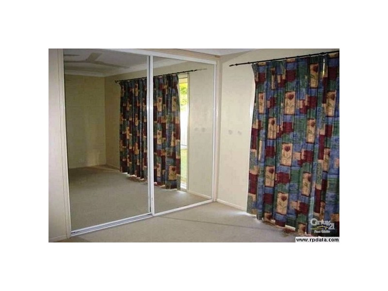 1/21 Covenrty Ct, Labrador QLD 4215