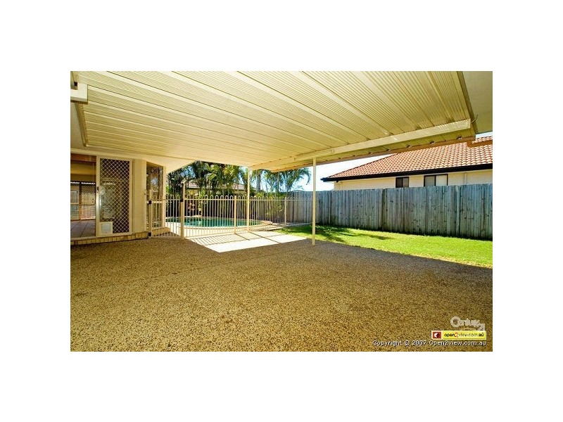 6 Blueash Crescent, Oxenford QLD 4210