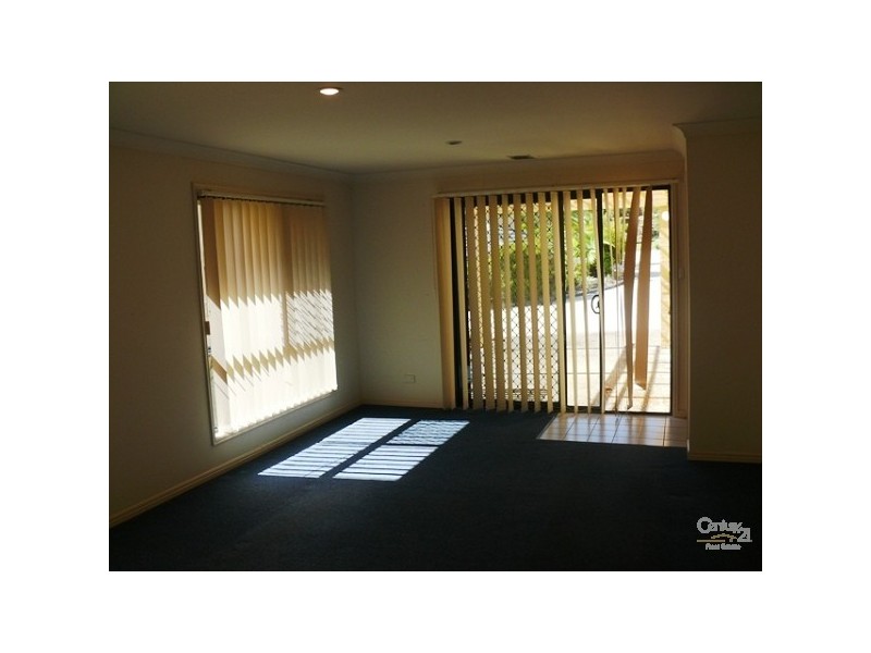 7/1 Pinecrest Ct, Oxenford QLD 4210