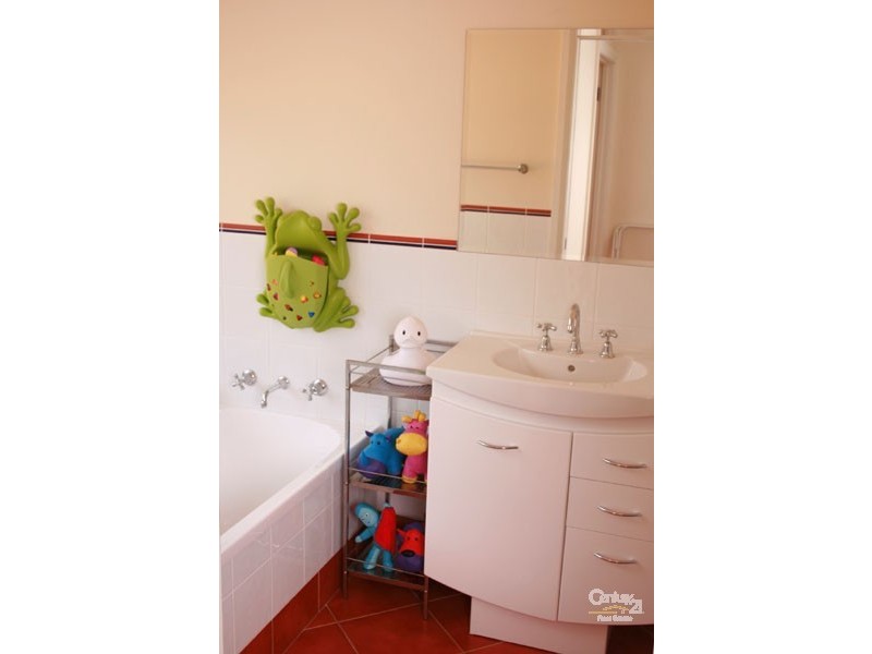 10 Ling Place, Karabar NSW 2620