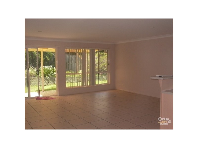 Pacific Pines QLD 4211