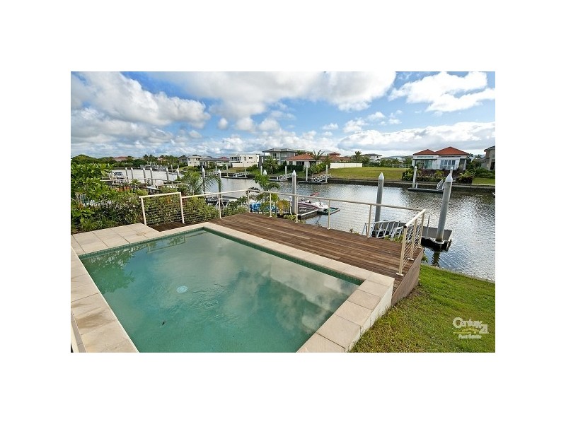7404 Ellensbrook Dr, Hope Island QLD 4212