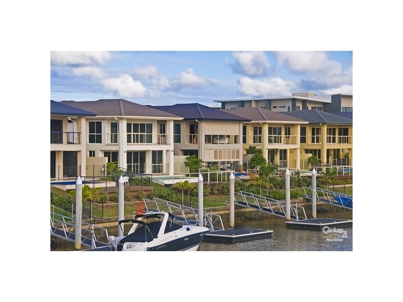 7404 Ellensbrook Dr, Hope Island QLD 4212