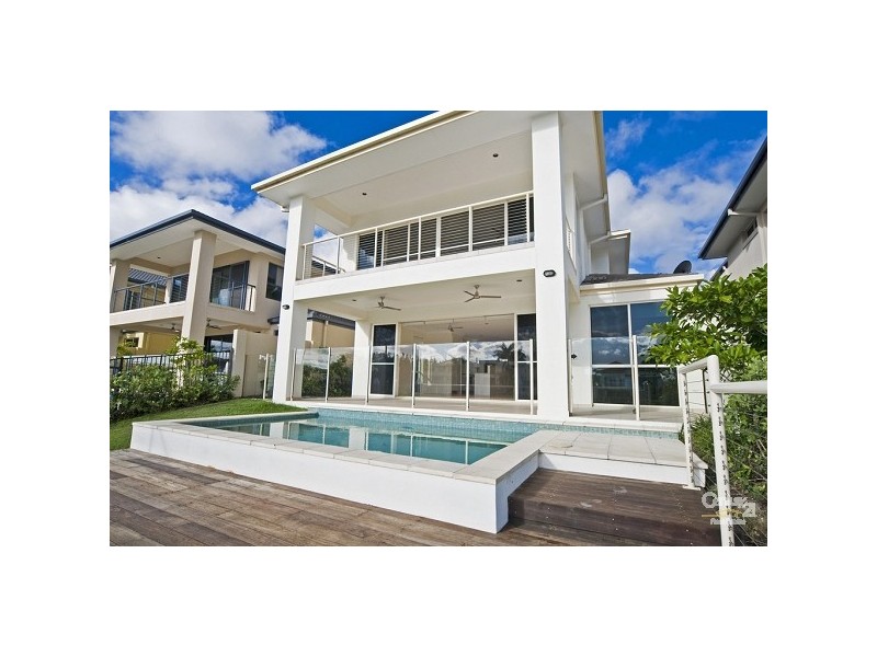 7404 Ellensbrook Dr, Hope Island QLD 4212