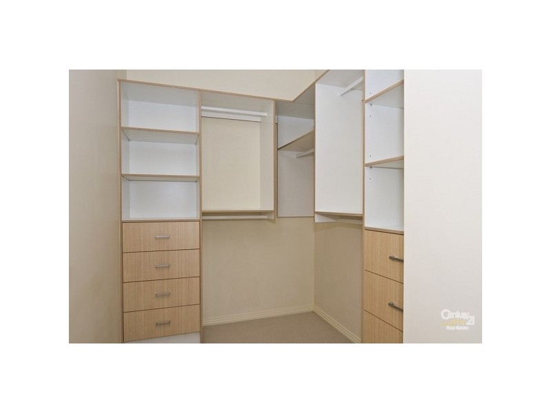 7404 Ellensbrook Dr, Hope Island QLD 4212