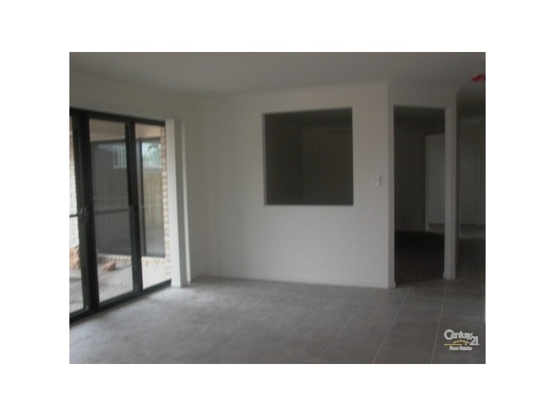 Pacific Pines QLD 4211