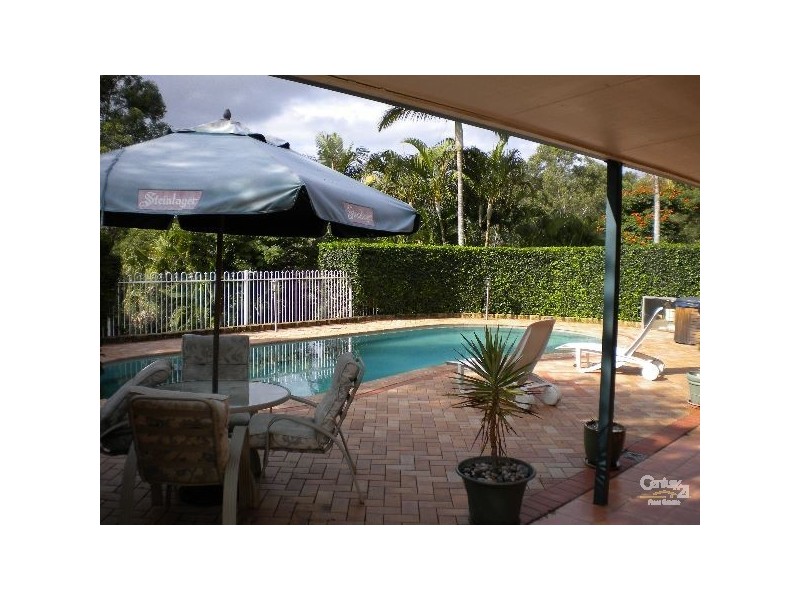 36 Ruth Terrace, Oxenford QLD 4210