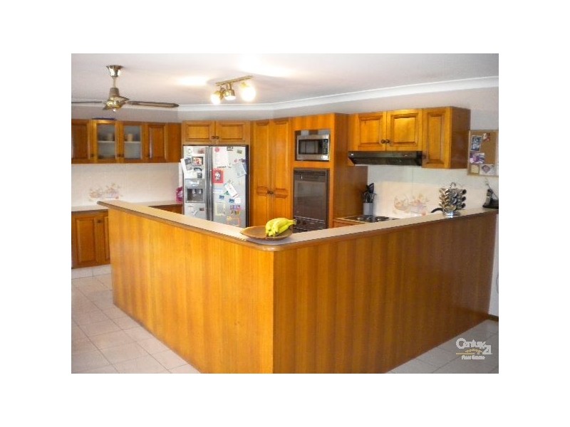 36 Ruth Terrace, Oxenford QLD 4210