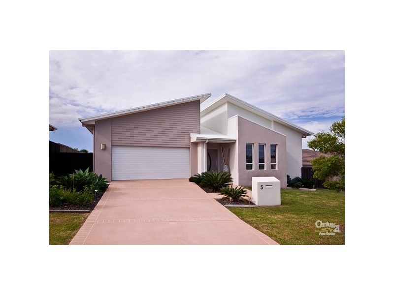 5 Redbay Street, Upper Coomera QLD 4209