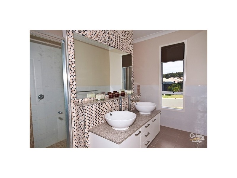 5 Redbay Street, Upper Coomera QLD 4209