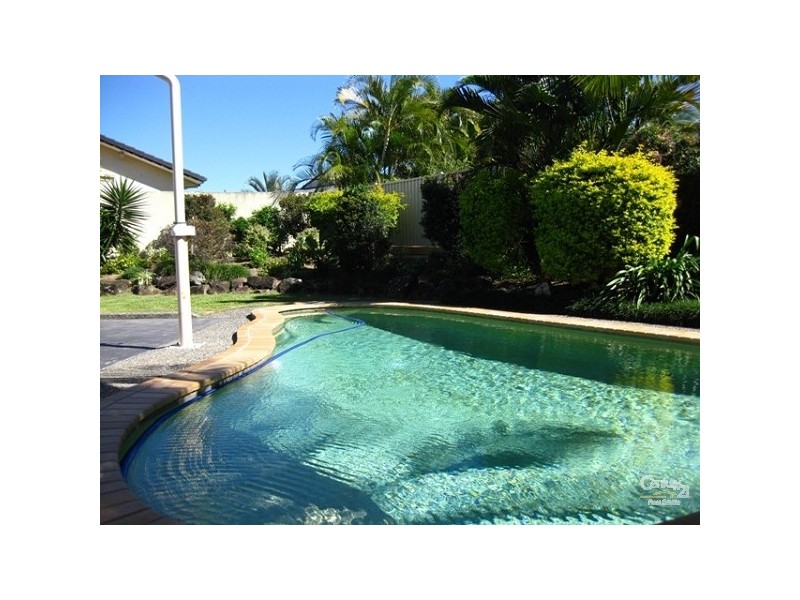 23 Fitzalan Cct, Arundel QLD 4214