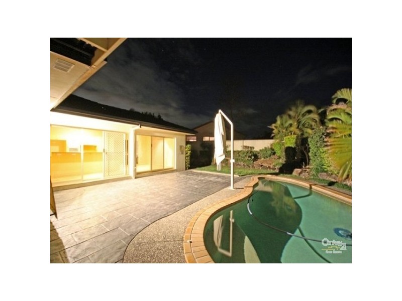 23 Fitzalan Cct, Arundel QLD 4214