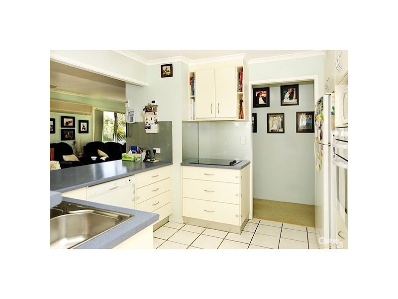 165 Whiting Stree, Labrador QLD 4215