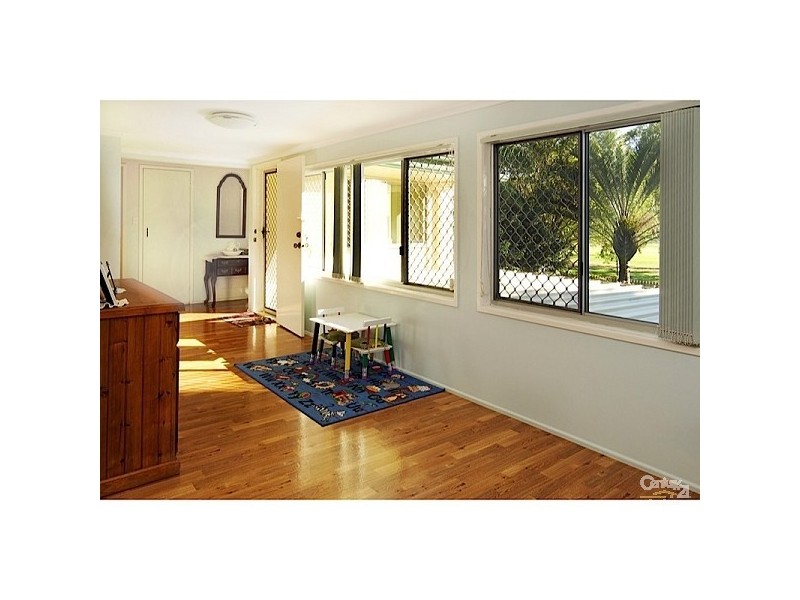 165 Whiting Stree, Labrador QLD 4215