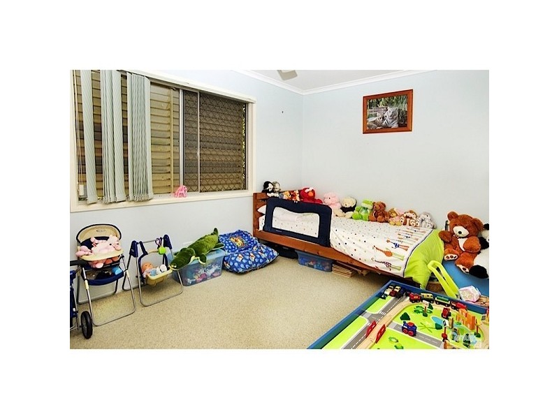 165 Whiting Stree, Labrador QLD 4215