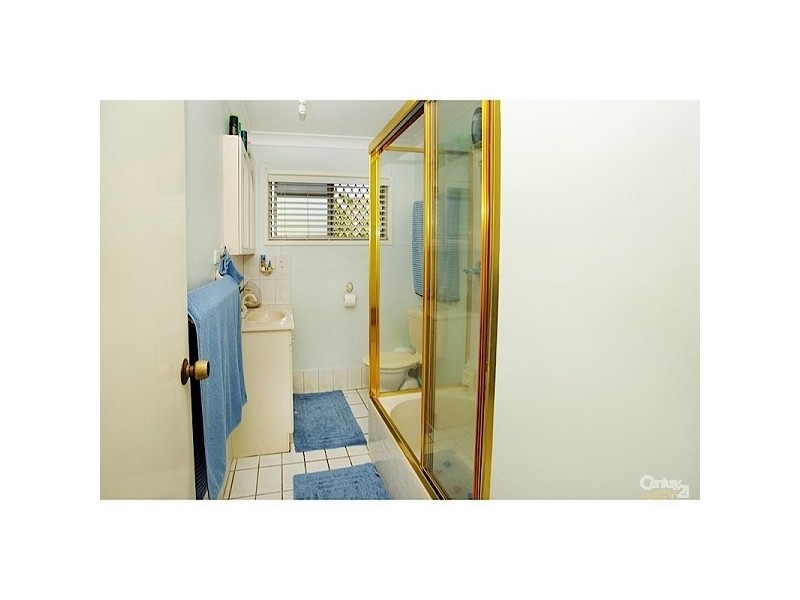 165 Whiting Stree, Labrador QLD 4215