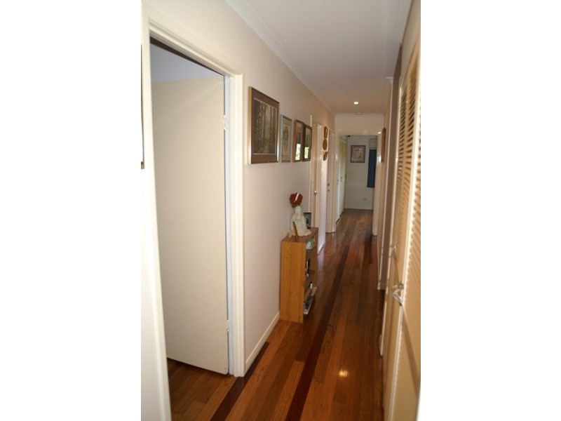 82 Imperial Pde, Labrador QLD 4215