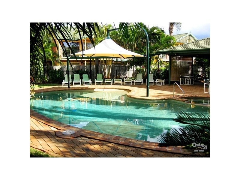 Clear Island Waters QLD 4226