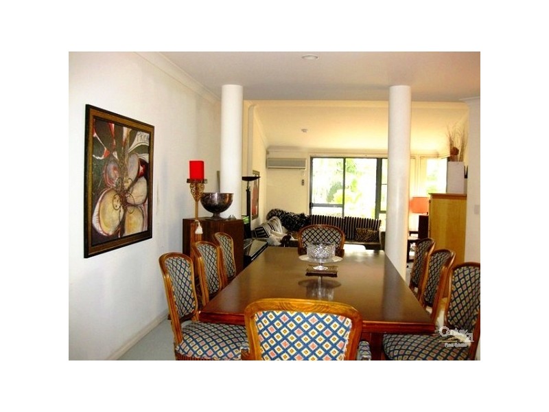 Clear Island Waters QLD 4226