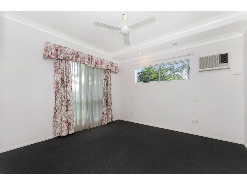 2 Bladon Crt, Kirwan QLD 4817