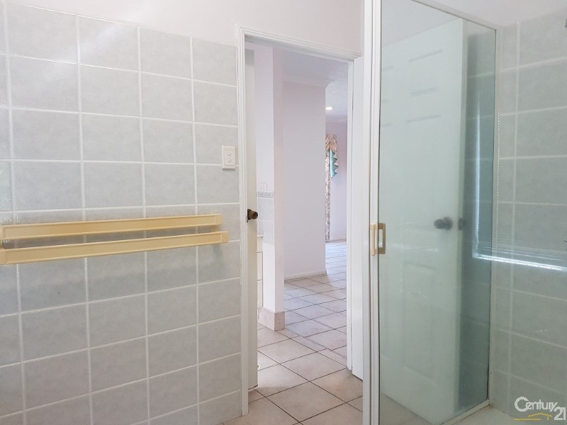 2 Bladon Crt, Kirwan QLD 4817