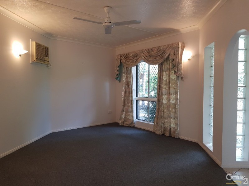 2 Bladon Crt, Kirwan QLD 4817