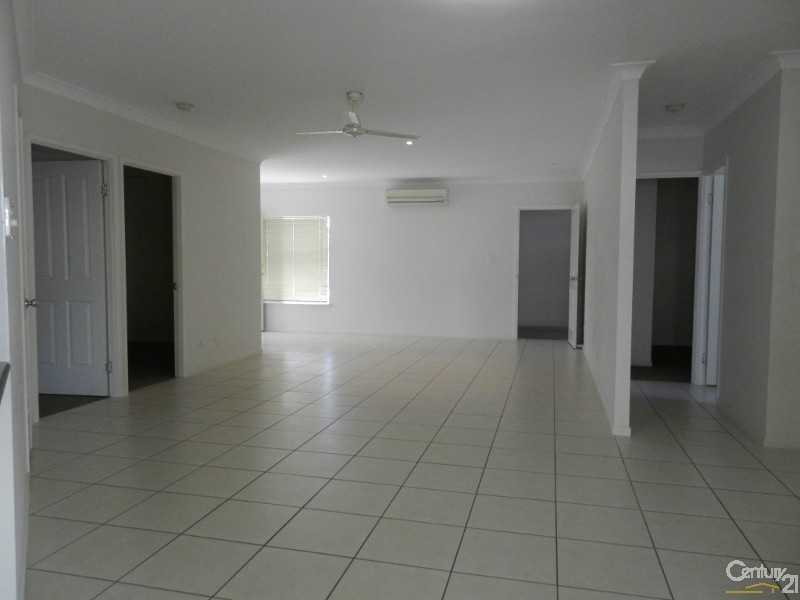 2/25 Salina Drive, Kelso QLD 4815