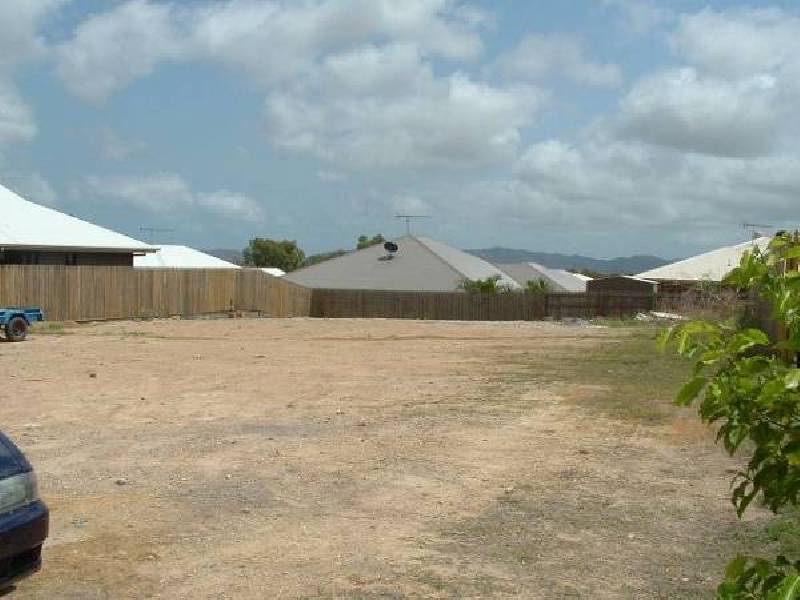 20 Monte Visto Court, Mount Louisa QLD 4814