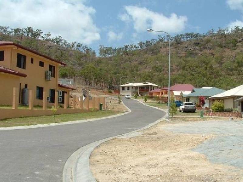 20 Monte Visto Court, Mount Louisa QLD 4814