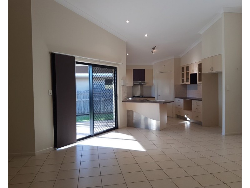 2 Alpine Court, Mount Louisa QLD 4814