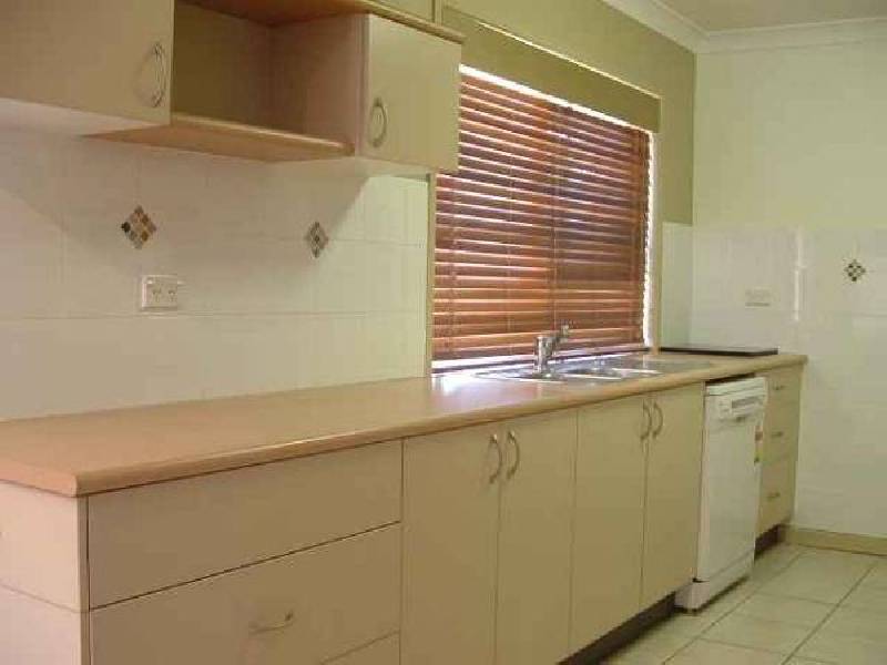 5 Concord Crescent, Kirwan QLD 4817