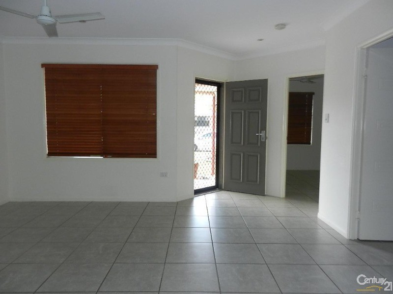 5 Santiago Court, Mount Louisa QLD 4814