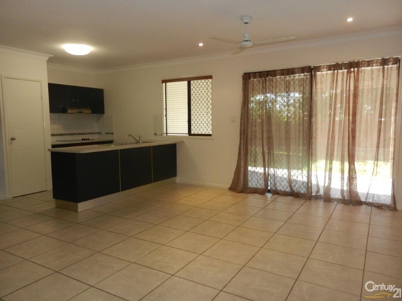 5 Santiago Court, Mount Louisa QLD 4814