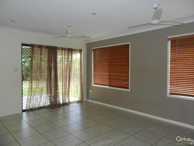 5 Santiago Court, Mount Louisa QLD 4814