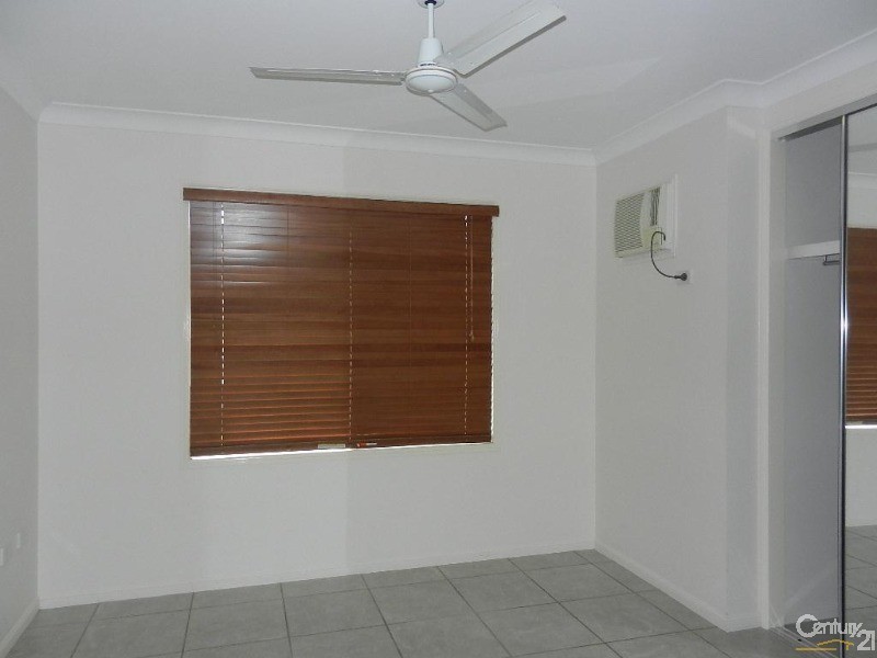 5 Santiago Court, Mount Louisa QLD 4814