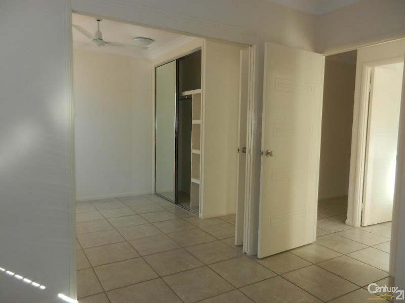 5 Santiago Court, Mount Louisa QLD 4814