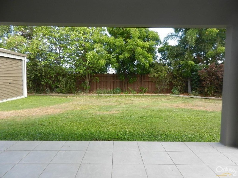 5 Santiago Court, Mount Louisa QLD 4814